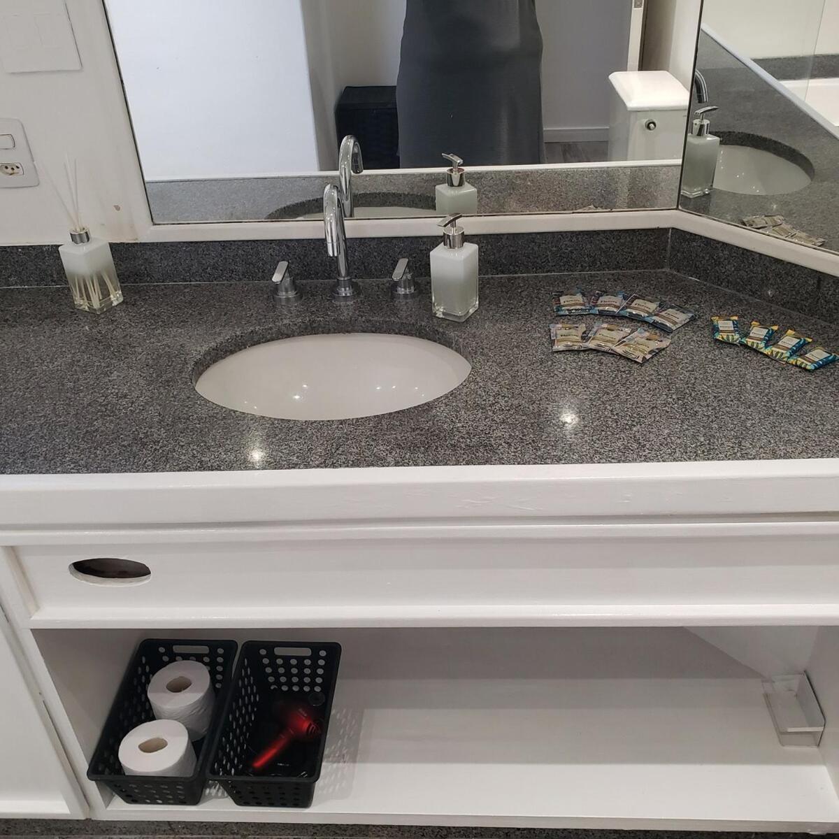 Apto Comfort Com Banheira Atras Da Av Paulista *